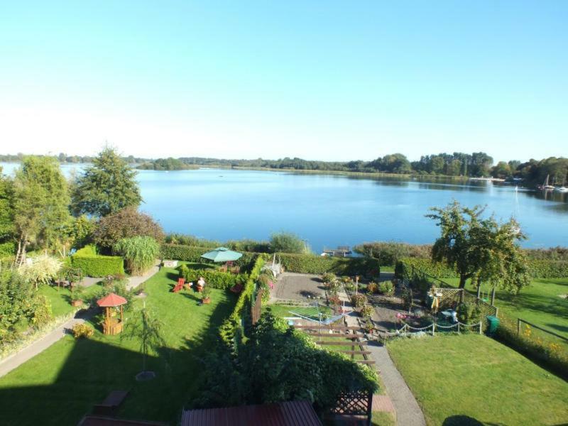 Schaalseeblick Zarrentin am Schaalsee Bagian luar foto